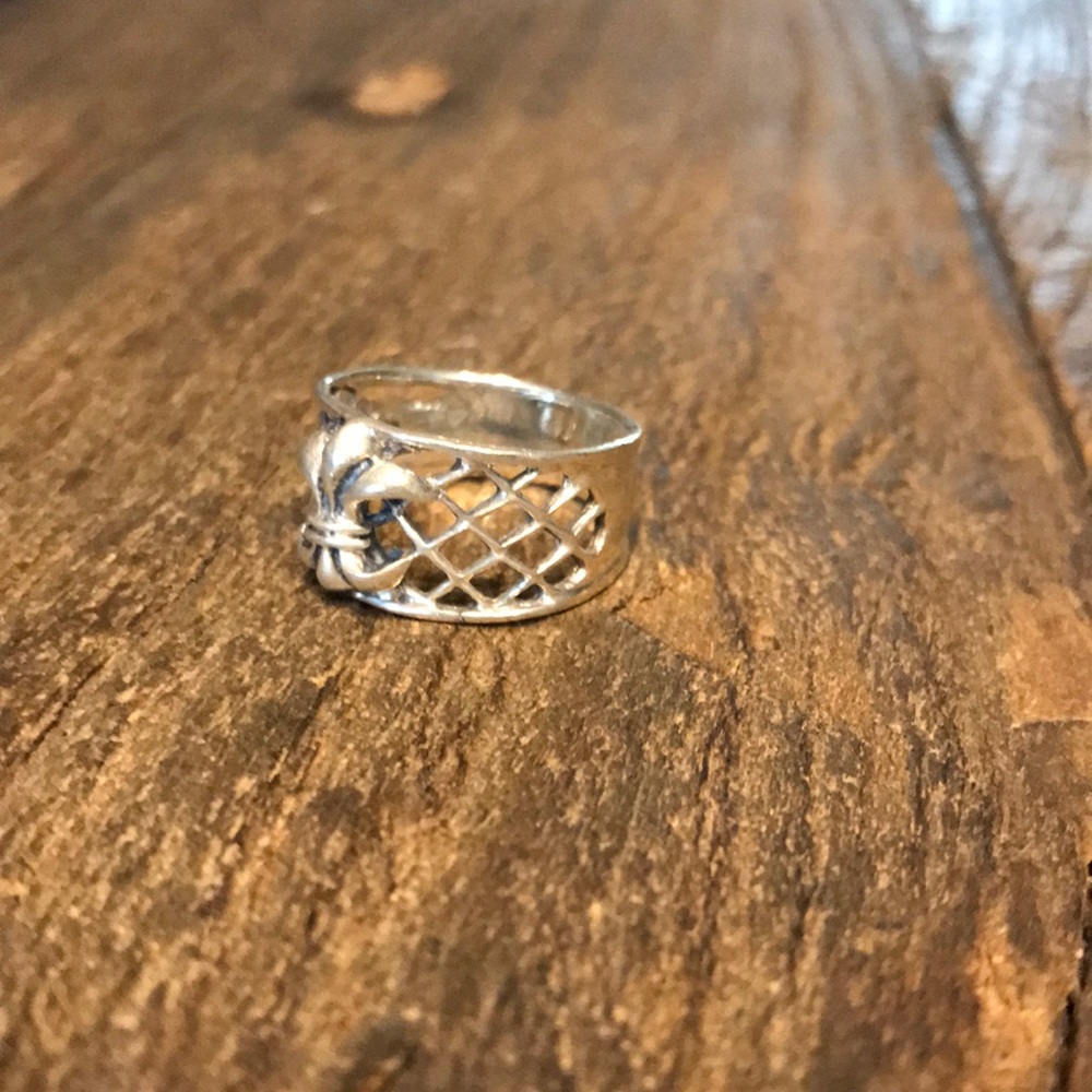 Sterling Silver Ring 💍
